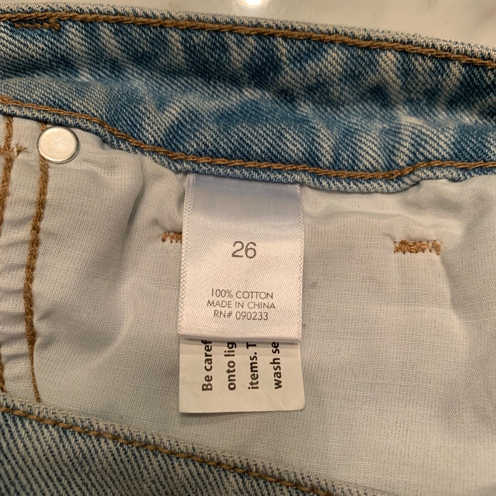 Kendall & Kylie High Waisted Cuffed Jean Shorts - Picture 6 of 6